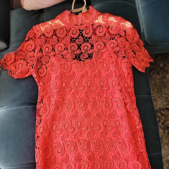 Embroidery MINI SHIFT DRESS - Picture 1 of 7
